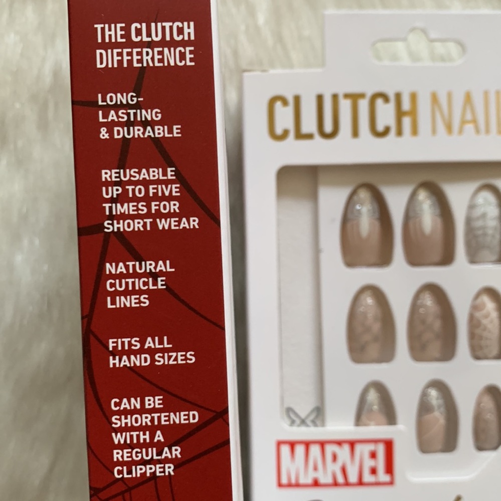 Clutch Cosmetics Marvel Spider-Man Statement Glitter Design Press-On Nails Set - Picture 8 of 10